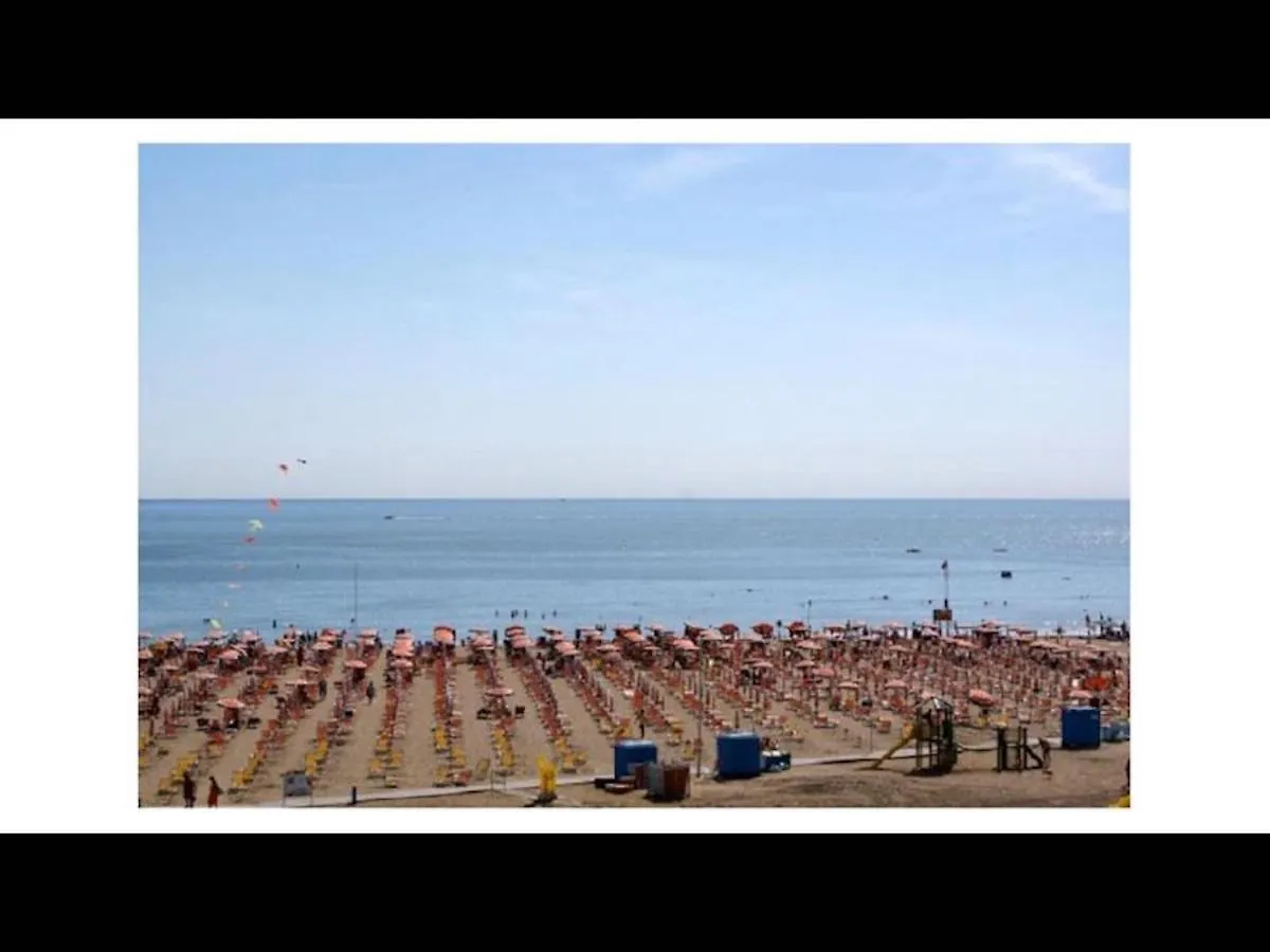 Beautiful Apartment Close To Bibione Beach - Beahost