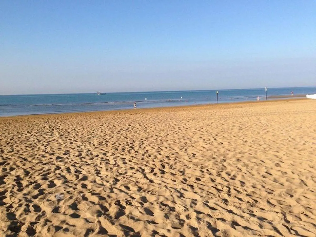 Beautiful Apartment Close To Bibione Beach - Beahost Italy
