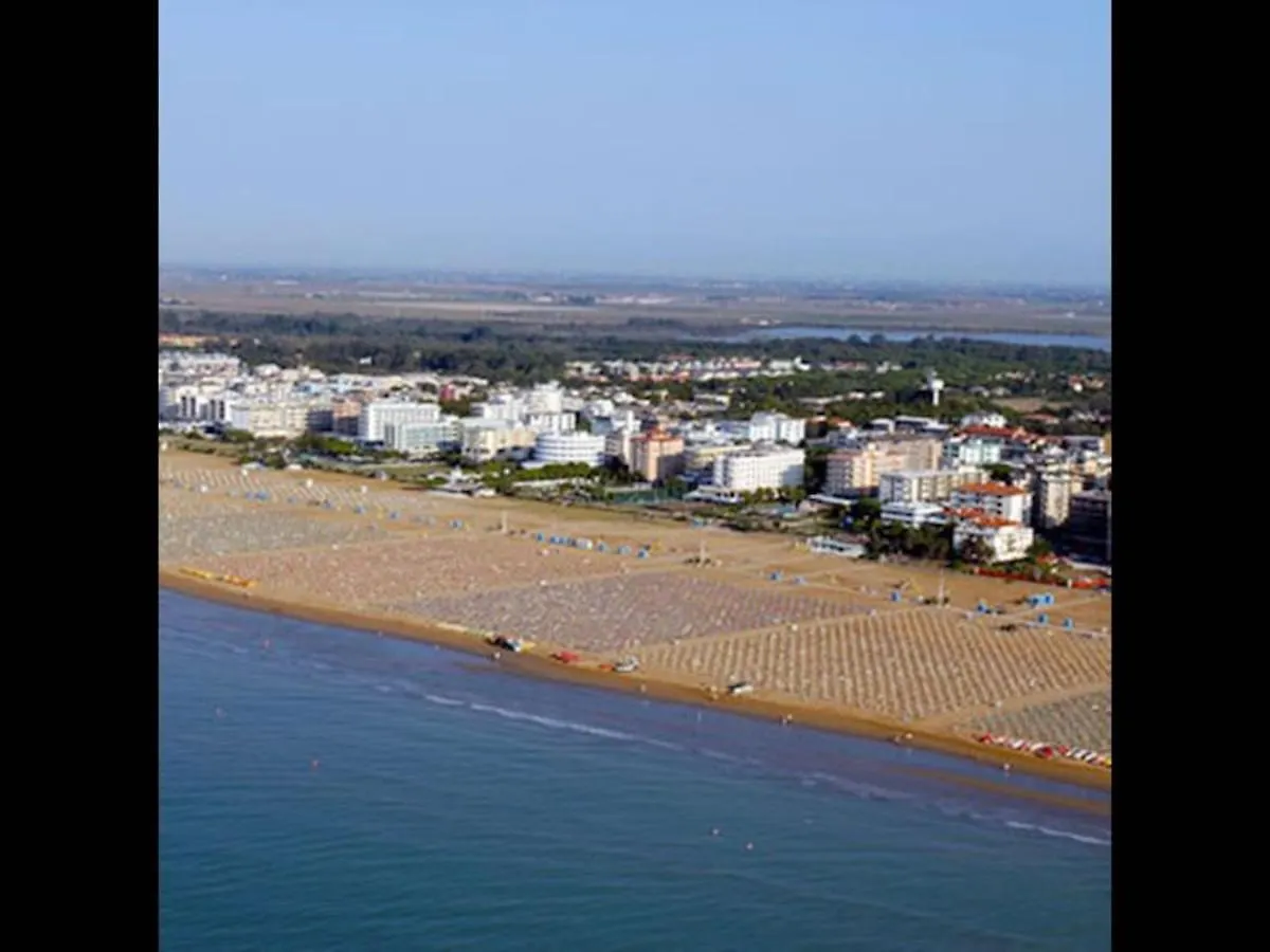 Beautiful Apartment Close To Bibione Beach - Beahost Italy